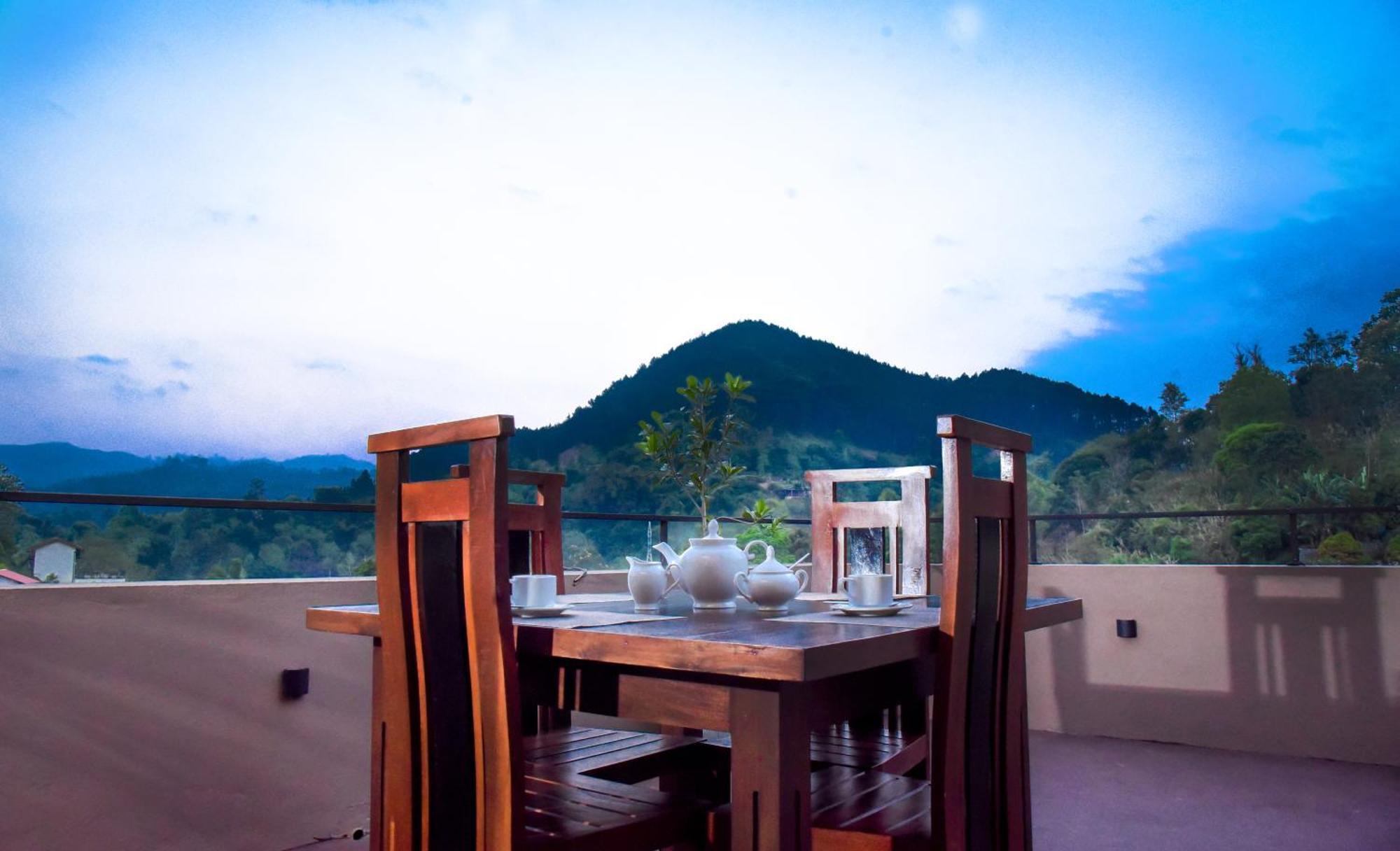 Ever Breeze Ella Hotel Dış mekan fotoğraf