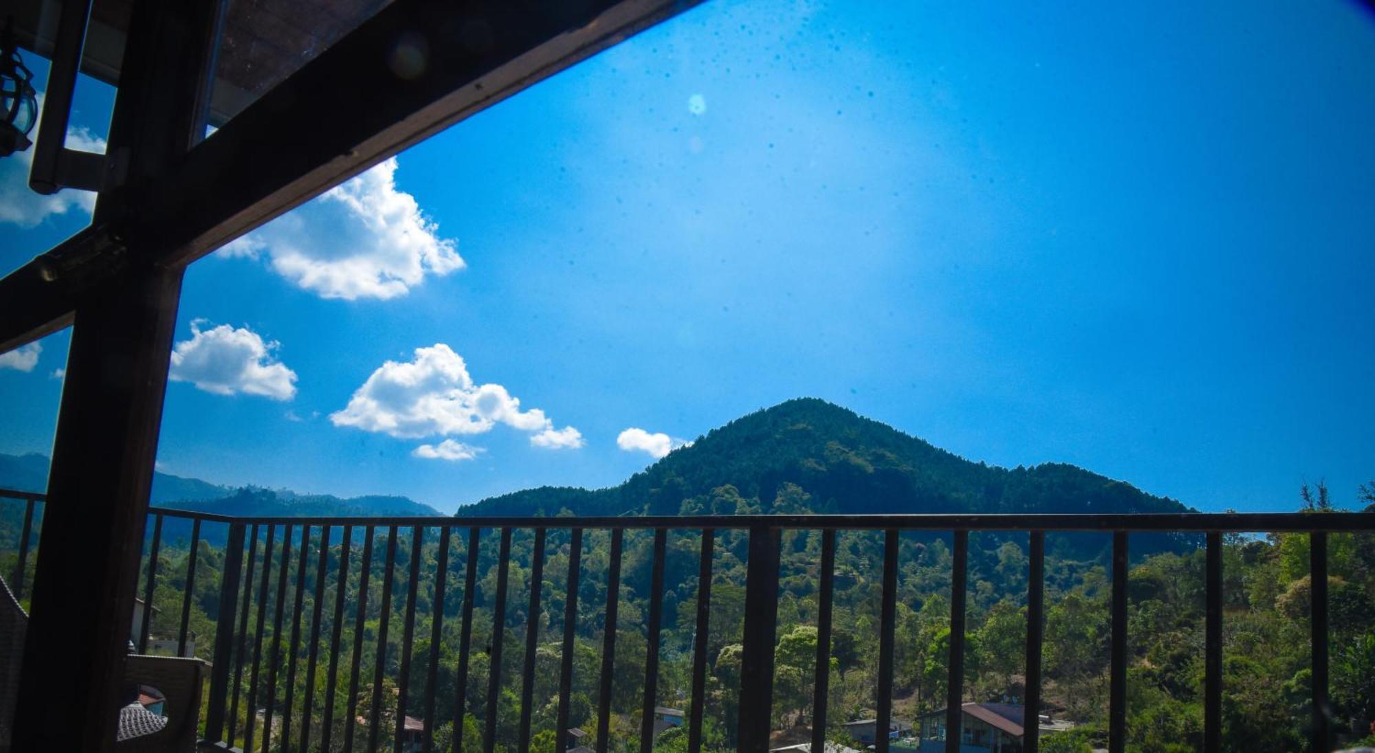 Ever Breeze Ella Hotel Dış mekan fotoğraf